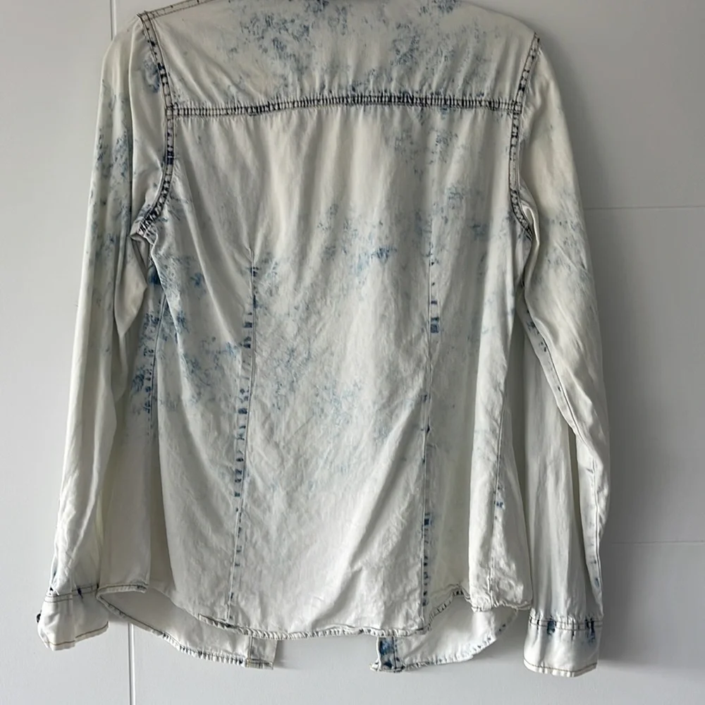 Washed out button down - Picture 3 of 4